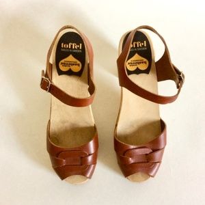 Swedish Hasbeens PeepToe High size 40